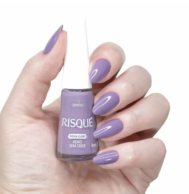 Beso esmalte de uñas rayado