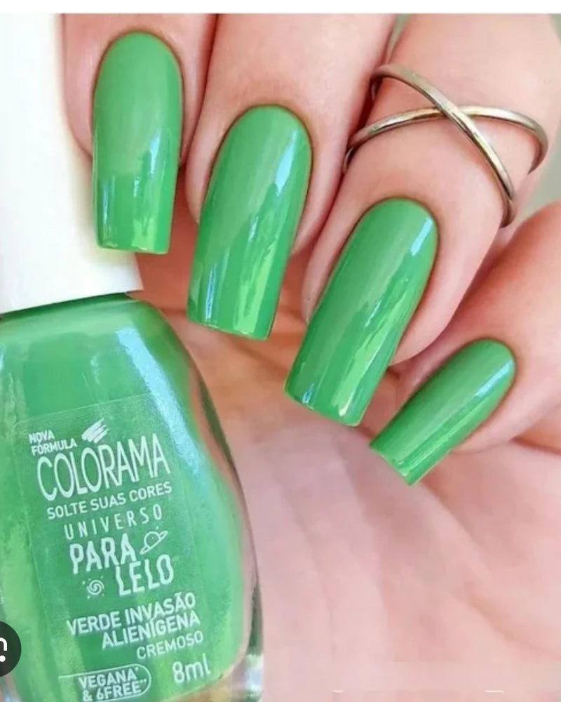 Esmalte de uñas de pétalos